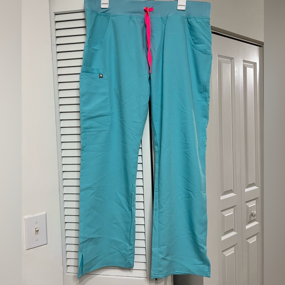 Figs women’s neon blue kade pants